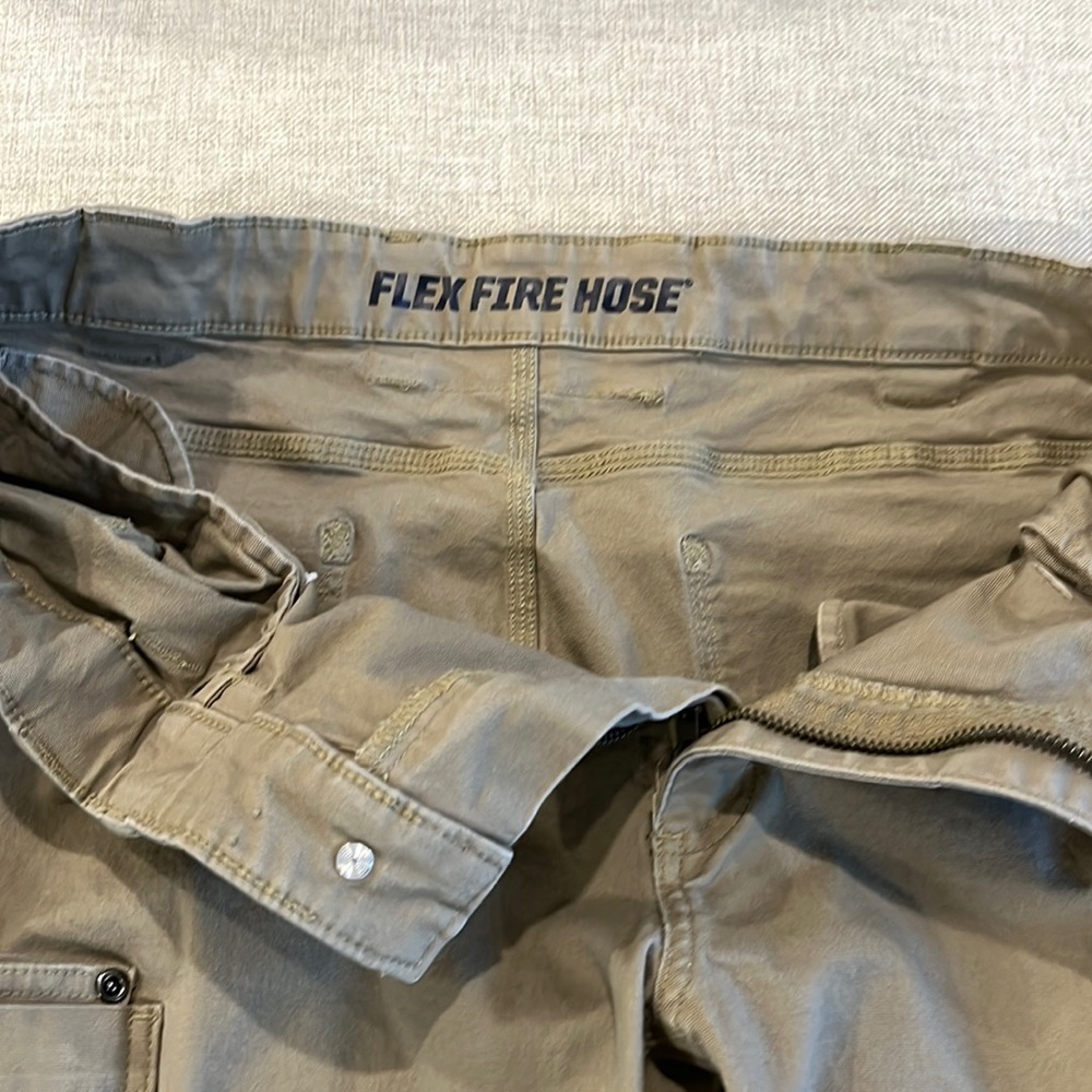 Duluth Relaxed Fit Flex Fire Hose Cargo Pants 38x32